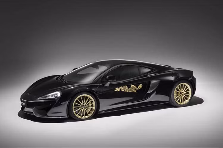 Được biết, sau khi ra mắt tại triển lãm ôtô Bắc Kinh, hãng siêu xe McLaren sẽ sản xuất 5 chiếc McLaren 570GT MSO phiên bản rồng cho các khách hàng Trung Quốc. Đây là sản phẩm đặc biệt thứ 2 của McLaren trong năm 2018 dành riêng cho các khách hàng, trước đó là McLaren 570S Spider MSO dành cho các khách hàng Canada.