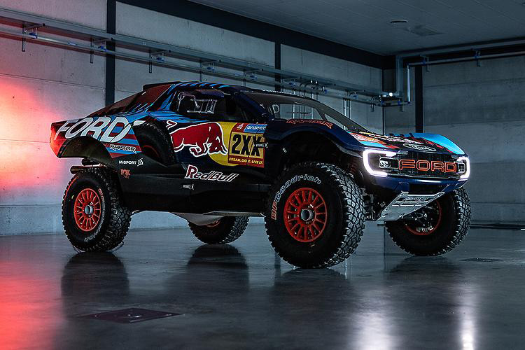 Ford đang lên kế hoạch cho một mẫu xe hiệu suất cao hàng đầu, nhưng lần này, nguồn cảm hứng không đến từ đường đua mà từ những chiếc xe bán tải Ford Raptor. Mặc dù hãng xe Mỹ đang chuẩn bị trở lại Le Mans vào năm 2027, mẫu xe chủ lực sắp tới sẽ không phải là một siêu xe lấy cảm hứng từ đường đua như Ford GT.