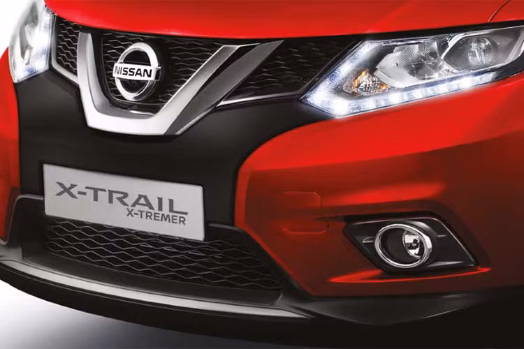 Xe sở hữu khối động cơ xăng 4 xy-lanh, dung tích 2 lít, công suất 144 mã lực tại 6.000 vòng/phút và mô-men xoắn 200 Nm tại 4.400 vòng/phút, kết hợp hộp số tự động vô cấp và hệ dẫn động hai cầu. Phiên bản 2.0L 2WD và 2.5L 4×4-I sẽ có mức giá đi kèm lần lượt là 141.450 và 163.650 RM tương ứng (tương đương khoảng 825 đến 954 triệu đồng). 