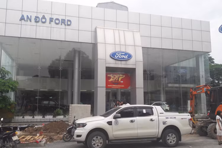 Đến chiều ngày 1/7, Ford An Đô chưa đưa ra lời xin lỗi nào trước việc nhân viên đánh khách hàng. Sau khi sự việc xảy ra, dư luận cộng đồng người sử dụng ôtô lại tiếp tục một phen phẫn nộ. Nhiều ý kiến cho rằng, nếu đúng như lời anh Tuấn phản ánh thì Ford An Đô đã có hành vi làm ăn gian dối sau đó giở thói côn đồ.