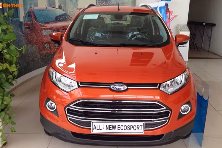 Vào cuối tháng 1/2017 vừa qua, Ford Việt Nam đã chính thức triệu hồi 728 chiếc Ford Ecosport. Các mẫu xe này được lắp ráp tại Việt Nam trong thời gian từ 29/12/2014 đến 10/3/2015. Nguyên nhân của đợt triệu hồi lần này, theo báo cáo của Ford Việt Nam với Cục Đăng kiểm, là do bu-lông liên kết dầm ở hệ thống treo sau với thân xe được bắt không đúng kỹ thuật ảnh hưởng đến khả năng vận hành và có khả năng gây ra tai nạn.