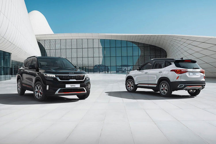 Kia Seltos là mẫu xe thứ 2 của Kia góp mặt trong top 10 mẫu xe bán chạy nhất tháng 9. Với 1.065 xe được bàn giao trong tháng, doanh số tháng của Kia Seltos đã tăng gần 100 xe so với tháng trước. Dẫu vậy vị trí tháng Kia Seltos vẫn không thay đổi trên bảng xếp hạng. Tính chung 9 tháng đầu năm, doanh số Kia Seltos đạt 6.243 xe, là một trong 10 mẫu xe bán chạy nhất thị trường.