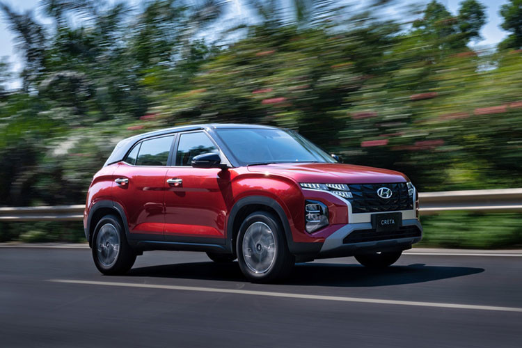 Hyundai Creta với doanh số tăng vọt trong tháng 9 cũng đã được ghi tên trên bảng xếp hạng. Creta là đại diện thứ 2 của Hyundai góp mặt trong top 10 xe bán chạy nhất tháng. Đây được coi là tín hiệu đáng mừng đối với thương hiệu xe Hàn khi thị trường chớm vào mùa cao điểm cuối năm.