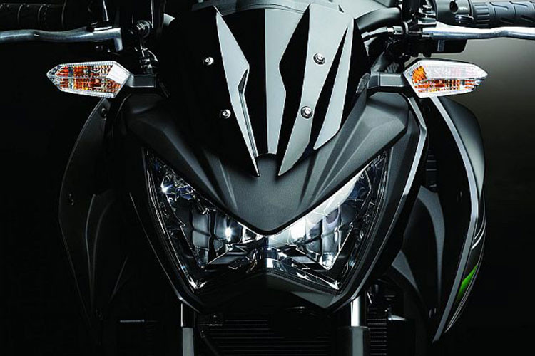 Như vậy, còn 4 mẫu xe nữa là Kawasaki sẽ hoàn thành việc ra mắt bộ sưu tập xe cho năm 2019 của mình. Một trong số đó, đến 90% sẽ có sự xuất hiện của chiếc xe môtô naked-bike Kawasaki Z400.