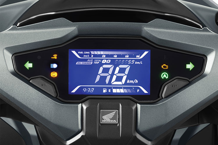 Honda Air Blade 160cc/125cc mới đều sử dụng động cơ eSP+, 4 van được thiết kế với hệ thống phun xăng điện tử PGM-FI 4 kỳ, xy lanh đơn, làm mát bằng dung dịch, đạt tiêu chuẩn khí thải Euro 3 thiết kế nhỏ gọn, tích hợp nhiều công nghệ tiên tiến bậc nhất.