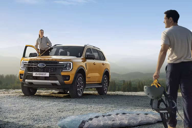 Ford gioi thieu ung dung FordPass, co the kiem soat oto tu xa-Hinh-2