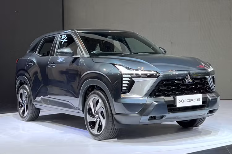 Mitsubishi Xpander len ngoi 