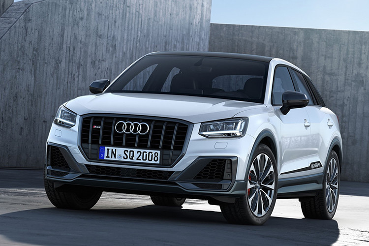 Mẫu xe Audi SQ2 2019 mới đã được hãng xe sang Đức hé lộ từ cuối tháng 9 - ngay trước thềm triển lãm xe hơi Paris 2018. Tuy nhiên ngoài bức hình chính thức duy nhất, mọi thông tin chi tiết về Audi SQ2 đều được giấu kín vào thời điểm đó. Do chiếc crossover thể thao này hiện đã chuẩn bị được phân phối tại thị trường châu Âu, chính vì vậy Audi đã tiết lộ đầy đủ các thông số kỹ thuật và cấu hình của chiếc xe.