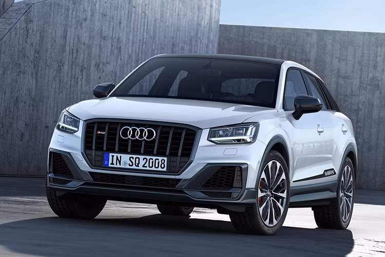 Mẫu xe Audi SQ2 2019 mới đã được hãng xe sang Đức hé lộ từ cuối tháng 9 - ngay trước thềm triển lãm xe hơi Paris 2018. Tuy nhiên ngoài bức hình chính thức duy nhất, mọi thông tin chi tiết về Audi SQ2 đều được giấu kín vào thời điểm đó. Do chiếc crossover thể thao này hiện đã chuẩn bị được phân phối tại thị trường châu Âu, chính vì vậy Audi đã tiết lộ đầy đủ các thông số kỹ thuật và cấu hình của chiếc xe.