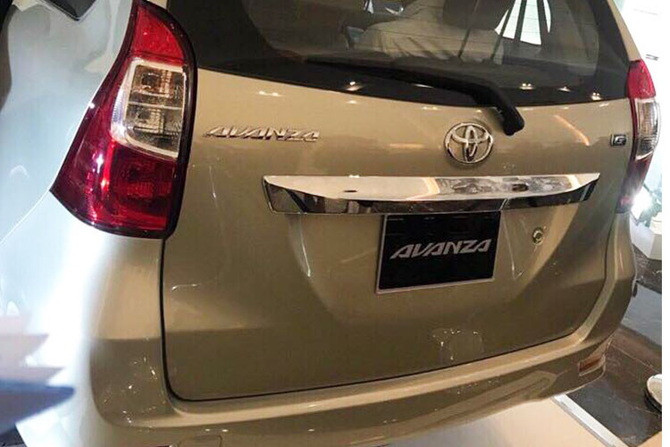 Avanza là mẫu MPV cỡ nhỏ được trang bị động cơ động cơ xăng 4 xy-lanh, dung tích 1.3 L, sản sinh công suất tối đa 99 mã lực và mô-men xoắn cực đại 123 Nm. Tiếp theo là động cơ xăng 1.5 L công suất 107 mã lực và mô-men xoắn cực đại 140 Nm. Cả hai động cơ kết hợp với hộp số sàn 5 cấp tiêu chuẩn và tự động 4 cấp tùy chọn. Mức giá dự kiến cho mẫu xe này khoảng từ 620 triệu đồng.