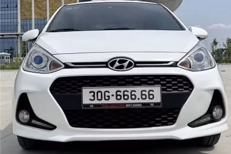 McLaren 720S hon 20 ty dinh danh bien 