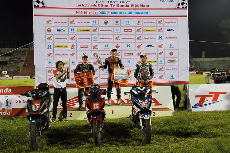 Hạng Winner 150; Nhất: Phạm Minh Chiến số đeo 08, Nhì: Đỗ Chí Khai số đeo 18, Ba: Nguyễn Huỳnh Lương số đeo 16. Hạng Wave 110; Nhất: Từ Hùng Hiền số đeo 12 , Nhì: Nguyễn Võ Anh Hiệp số đeo 32, Ba: Nguyễn Võ Tuấn Anh số đeo 34. 