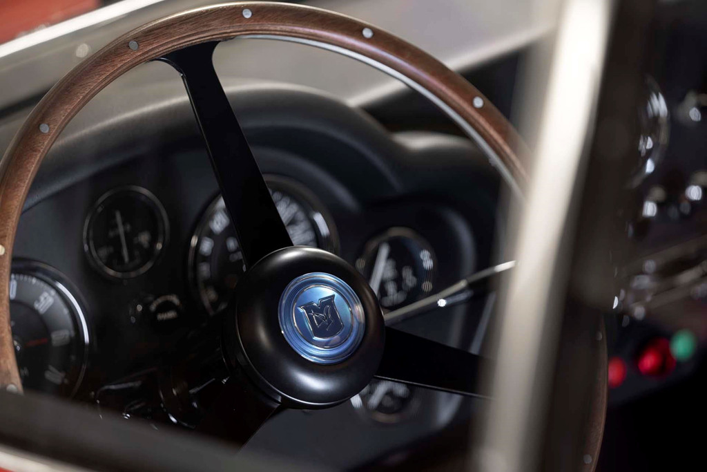 Dự kiến, DB4 GT Zagato sẽ được giao đến khách hàng từ quý 4 năm 2019 và tiếp theo đó là chiếc DBS GT Zagato vào đầu năm sau. Đặc biệt, DBS GT Zagato là mẫu xe hợp pháp để di chuyển trên đường phố, trong khi đó chiếc DB4 GT Zagato chỉ có thể được sử dụng trên đường đua vì không phù hợp với các quy chuẩn vận hành bây giờ.