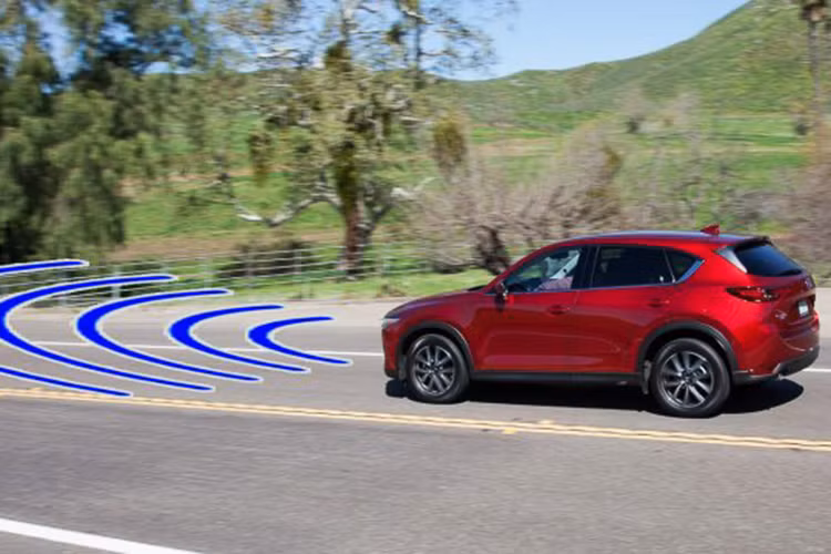 Hệ thống này sử dụng sóng radar milimet và camera để hỗ trợ quá trình điều khiển giúp người lái kiểm soát hành trình cảnh báo nguy hiểm, kiểm soát làn đường (Lane Departure Warning System) và đèn pha thích ứng với điều khiển tự động (High Beam Control System).