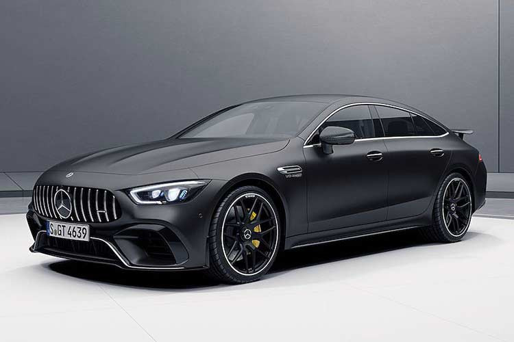 Mẫu coupe thể thao 4 cửa Mercedes-AMG GT có tổng cộng 4 model khác nhau là 43, 53, 63 và 63 S. Trong số đó, Mercedes-AMG GT 63 S mới đang là phiên bản cao cấp và mạnh mẽ nhất với động cơ V8 4.0l tăng áp kép, cho công suất lên tới 630 mã lực và mô-men xoắn cực đại 800Nm.