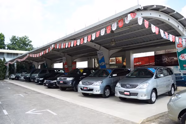 Thi truong oto Viet Nam nam 2015 