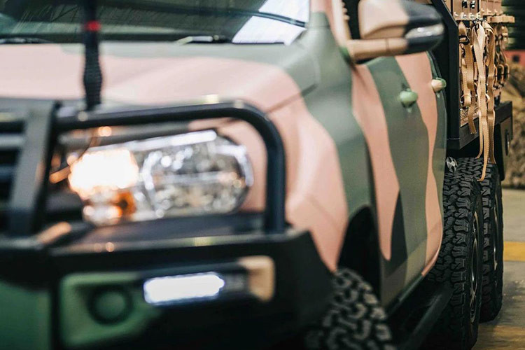 Mức giá xe Toyota Hilux bản MUV được xem là khá phải chăng khiến nó nổi bật hơn cả, đó là lý do tại sao nó sử dụng nhiều thành phần có sẵn để giảm chi phí trong khi vẫn giúp bảo trì và sửa chữa dễ dàng hơn.