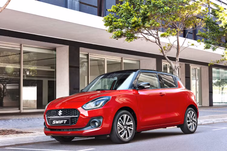 Vị trí thứ 8 bảng xếp hạng gọi tên Suzuki Swift với 225 xe rời đại lý trong năm. Mẫu hatchback cỡ B này cũng không còn xuất hiện trên danh mục sản phẩm tại website của Suzuki Việt Nam.