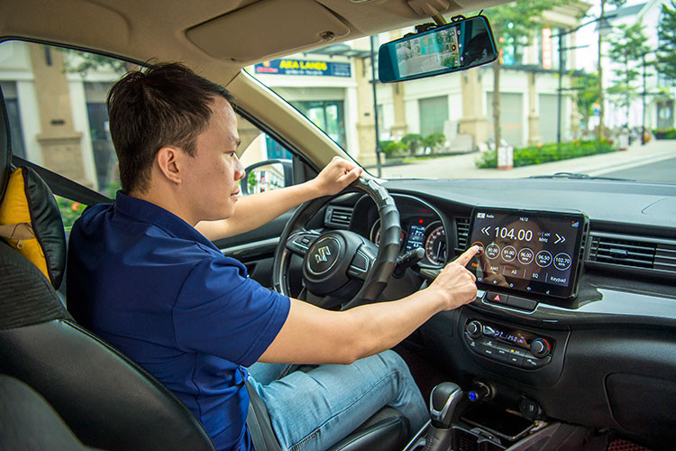 Nguoi dung Suzuki XL7, chay 3 nam chua tim ra ly do doi xe-Hinh-3