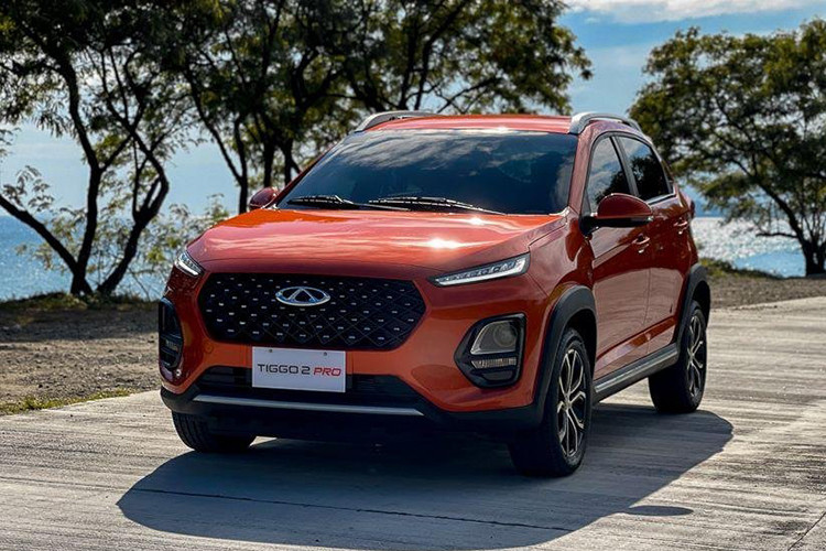 Mẫu xe Chery Tiggo 2 Pro của Trung Quốc sẽ được đưa về phân phối chính hãng tại Việt Nam. Xe thuộc phân khúc SUV cỡ nhỏ, dưới dạng nhập khẩu nguyên chiếc từ Trung Quốc trong thời gian tới. Tuy nhiên, thời gian ra mắt cụ thể thì vẫn chưa được Chery Việt Nam công bố.
