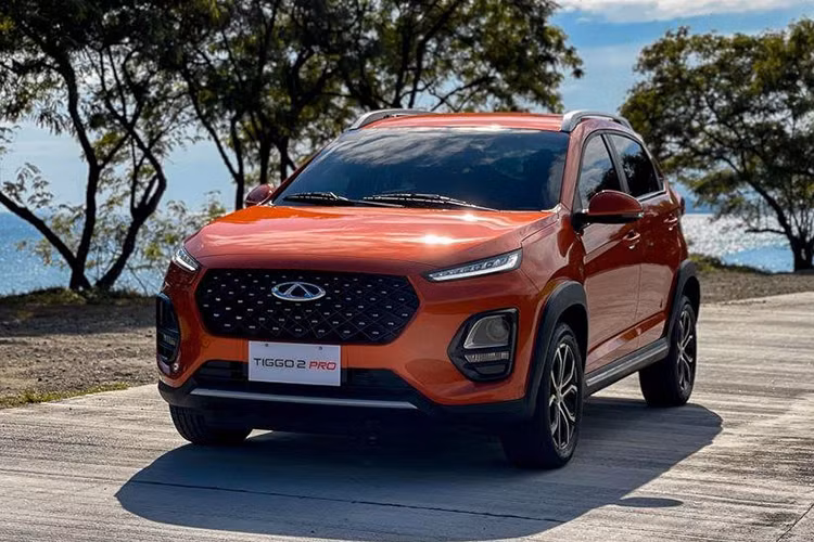 Mẫu xe Chery Tiggo 2 Pro của Trung Quốc sẽ được đưa về phân phối chính hãng tại Việt Nam. Xe thuộc phân khúc SUV cỡ nhỏ, dưới dạng nhập khẩu nguyên chiếc từ Trung Quốc trong thời gian tới. Tuy nhiên, thời gian ra mắt cụ thể thì vẫn chưa được Chery Việt Nam công bố.