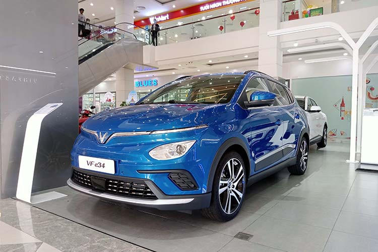 VinFast VF e34 2023 giam toi 70 trieu dong cho tuy chon co pin-Hinh-4