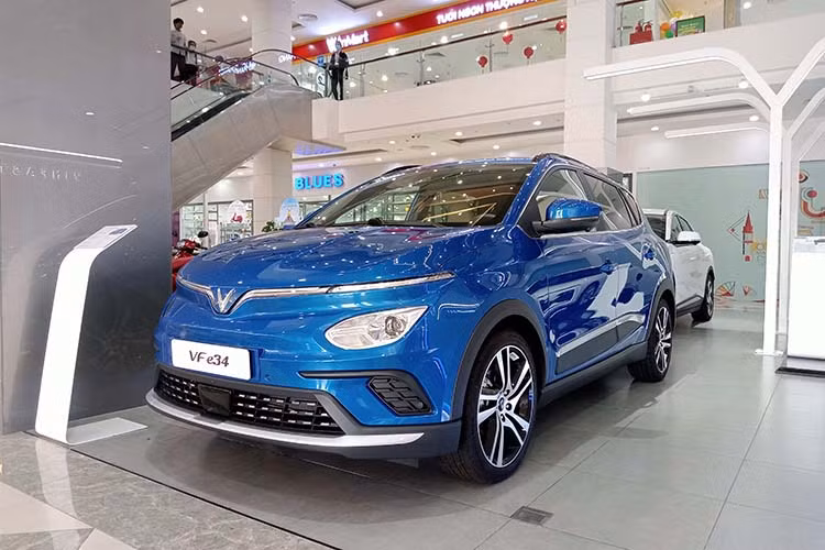 VinFast VF e34 2023 giam toi 70 trieu dong cho tuy chon co pin-Hinh-4