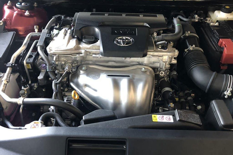 Theo dự đoán, mẫu xe Camry 2.5Q 2019 mới sẽ được hãng xe Toyota trang bị khối động cơ mạnh hơn phiên bản cũ để cho ra công suất tối đa 206 mã lực và mô-men 250 Nm. Đi kèm với đó là hộp số tự động 8 cấp.