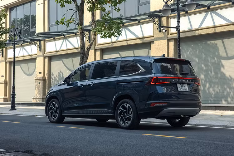 Hyundai Custin – MPV xung dang voi muc gia duoi 1 ty dong-Hinh-2