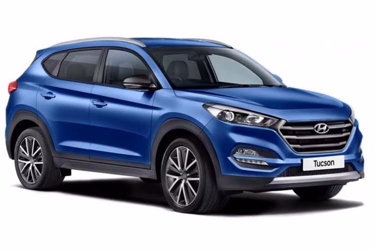 Cuối cùng là mẫu xe crossover Hyundai Tucson Go! SE có mức giá 24.300 bảng (gần 780 triệu đồng), xe được phát triển dựa trên bản SE Nav. Các trang bị mang tính nhận diện phiên bản đặc biệt Go! SE gồm: bộ vành 19 inch, gương cửa màu đen bóng...