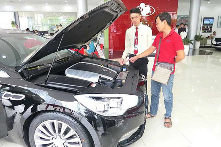 Lý giải về điều này, có thể thấy thị trường ôtô Việt trong tháng 2/2018 tiếp tục ảm đạm do lượng xe nhập khẩu bị đóng băng bởi các nghị định, chính sách... Tuy nhiên bên cạnh đó cũng không thể phủ định rằng một số mẫu xe "ế" là do mức giá cao, lỗi mốt khiến cho người dùng quay lưng.