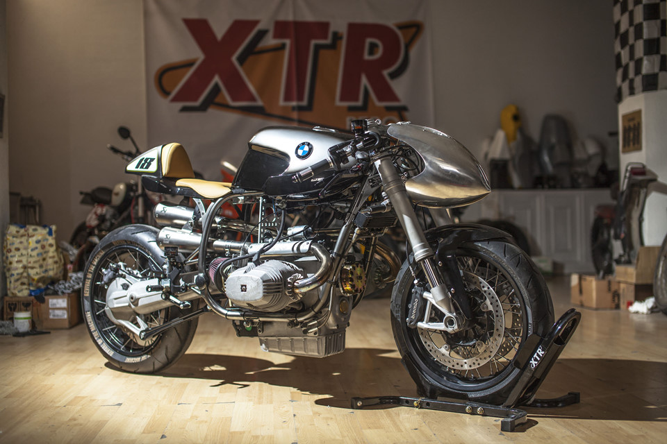 Sau khi có chuyến lưu diễn, chiếc xe ban đầu xuống cấp đôi chút về ngoài hình, tuy nhiên vẫn hoạt động ổn định ở mọi điều kiện thời tiết. Do đó, nhóm của XTR Pepo quyết định xây dựng lại chiếc BMW R100 RS toàn diện hơn.