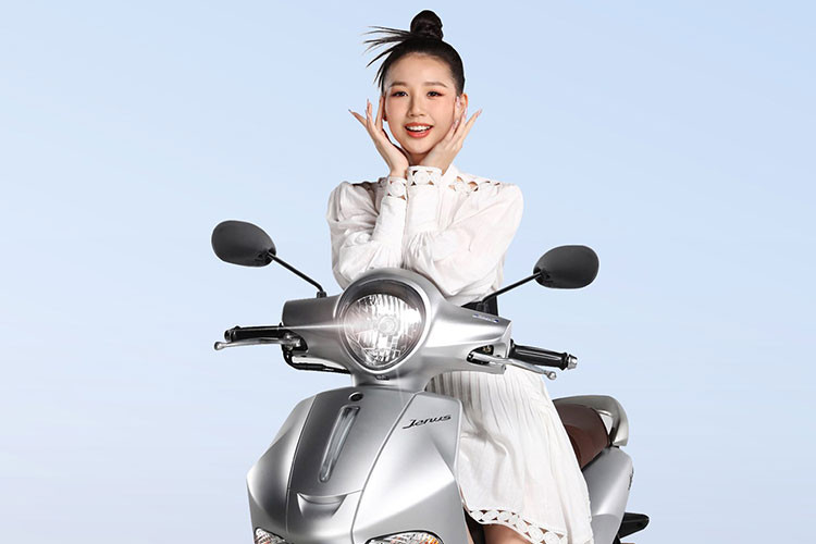 Yamaha Janus - nguoi ban dong hanh moi cua “Nang tho” Amee-Hinh-2