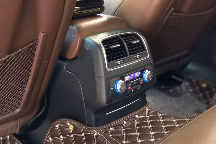 Sức mạnh vận hành của xe đến từ động cơ xăng I4 1.8L cho công suất 190 mã lực tại vòng tua 4.200 - 6.200 vòng/phút, mô-men xoắn 320 Nm tại vòng tua 1.400 - 4.100 vòng/phút, đi kèm Hộp số tự động 7 cấp S Tronic cho khả năng tăng tốc từ 0-100 Km/h trong 7,9 giây, tốc độ tối đa 233 Km/h, mức tiêu hao nhiên liệu trung bình 6,9 L/100Km.