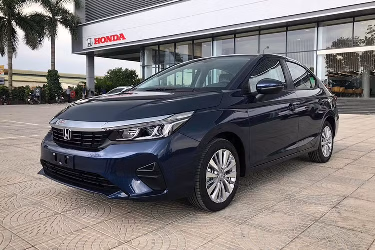 Honda City 2023 giam 25 trieu tai Viet Nam, canh tranh Toyota Vios