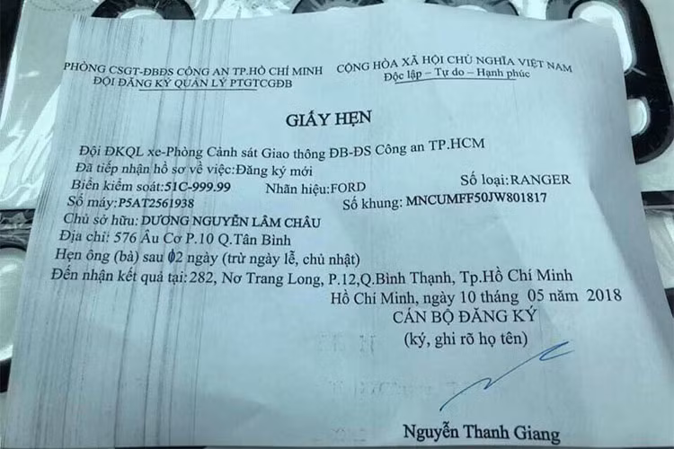 Theo như giấy hẹn cho thấy, kết quả bốc biển được ghi nhận tại địa chỉ 282 Nơ Trang Long, P12 Q.Bình Thạnh, TP HCM. Nhiều người cho rằng, biển số “siêu khủng” này không thể bốc được ngẫu nhiên, tuy nhiên mọi việc đều có thể xảy ra, không thể nói trước được điều gì.