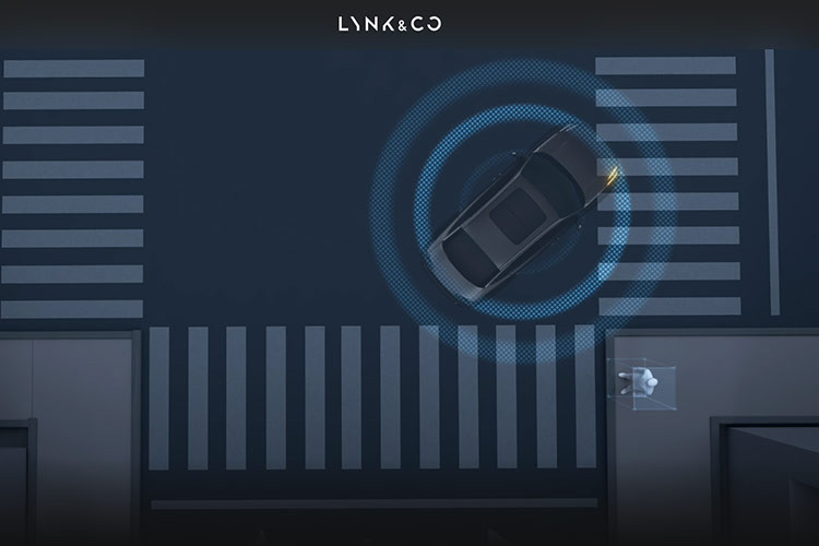 Ngoài ra còn có hệ dẫn động bốn bánh BorgWarner, có khả năng phản ứng nhanh chóng với từng hành vi lái và thích ứng thông minh theo từng điều kiện đường xá. Cùng với khả năng vận hành mạnh mẽ là hệ thống hỗ trợ lái xe thông minh với việc tích hợp hơn 20 chức năng hỗ trợ lái xe tiên tiến, giúp cải thiện độ an toàn cao khi vận hành.