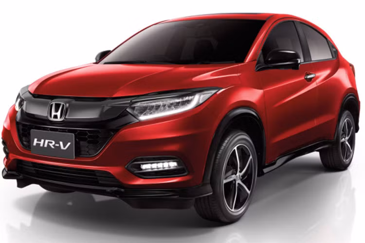 Mẫu xe SUV cỡ nhỏ Honda HR-V được phát triển dựa trên khung sườn của 2 người anh em Honda City và Jazz, nhưng có chiều dài cơ sở lớn hơn, kích thước 2.610 mm, dài hơn City 10 mm và dài hơn Jazz 80 mm. Với thiết kế 1 chiếc SUV, HR-V cao hơn hẳn so với 2 người anh em.