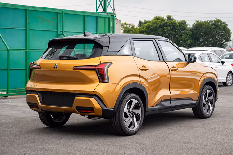 Góp mặt vào phân khúc SUV/CUV hạng B, nơi vốn đang rất sôi động với sự tham gia của loạt tên tuổi như Hyundai Creta, KIA Seltos, Toyota Yaris Cross..., Mitsubishi Xforce 2024 mới được đánh giá sẽ là đối thủ đáng gờm và sớm trở thành chủ lực doanh số giống "anh em" Xpander.