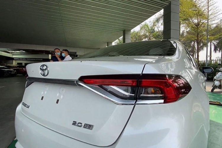 Đặc biệt, việc Toyota đăng ký bảo hộ kiểu dáng cho Corolla Altis mới tại Việt Nam hứa hẹn mẫu xe này sẽ sớm ra mắt đáp ứng mong chờ từ người dùng.