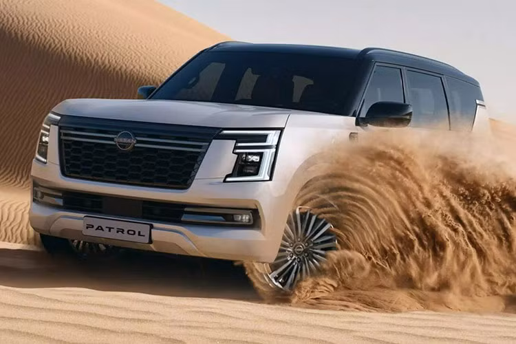 Các tính năng an toàn thông minh Intelligent Safety của Nissan là tiêu chuẩn trong Patrol 2025 cùng với một số nâng cấp khác. Xe được trang bị NissanConnect 2.0 tích hợp Google, công nghệ ProPilot cung cấp cho người lái khả năng kiểm soát hành trình thích ứng và hỗ trợ giữ làn đường, màn hình quan sát xung quanh 3D để có tầm nhìn toàn cảnh tốt hơn, gương chiếu hậu thông minh... Hiện mức giá xe Nissan Patrol 2025 chưa công bố. 