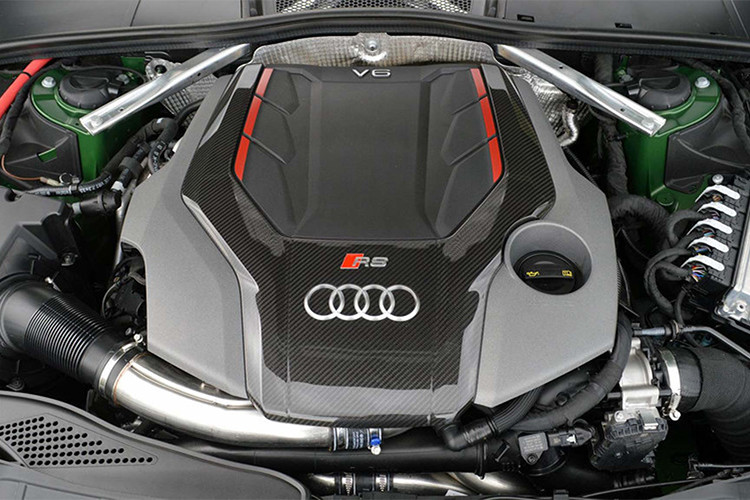 Được biết, các kỹ sư của Audi Sport sẽ nâng cấp khối động cơ V6 2.9L này để nó cho công suất khoảng 500 mã lực (373 kilowatt). Động cơ V6 2.9L này có một số điểm chung với động cơ V6 3.0L trên Audi S4 mới.