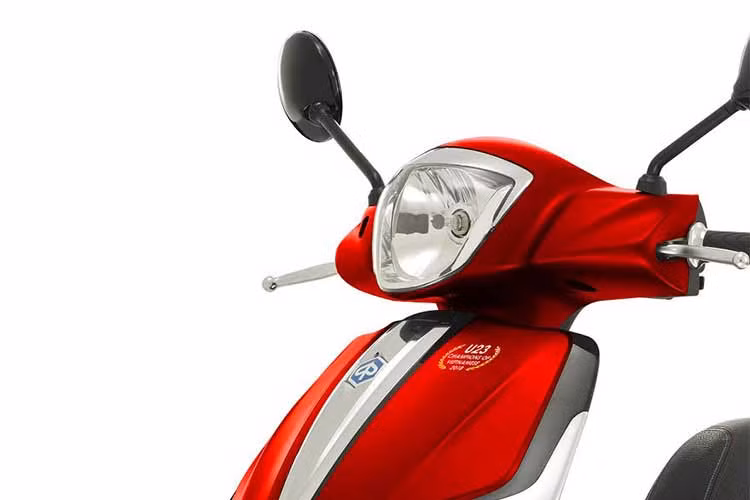 So với các phiên bản đang bán trên thị trường, Liberty U23 khác biệt ở màu sơn đỏ theo màu quốc kỳ Việt Nam, cùng với đó là biểu tượng sao vàng 5 cánh trên thân xe kèm theo dòng chữ "U23 Champions of Vietnamese". Dòng chữ tương tự kèm biểu tượng vòng nguyệt quế cũng được trang trí ở yếm bên trái xe.