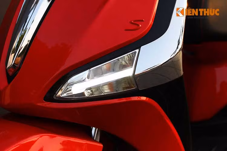 Theo đại diện Piaggio Việt Nam cho hay, sự ngưỡng mộ trước thành công của đội tuyển U23 là động lực để đổi ngũ thiết kế cho ra đời phiên bản Liberty giới hạn này. Đồng thời, màu sơn đỏ cũng là biểu tượng cho sự may mắn, đặc biệt trong thời điểm Tết Nguyên đán đến gần.