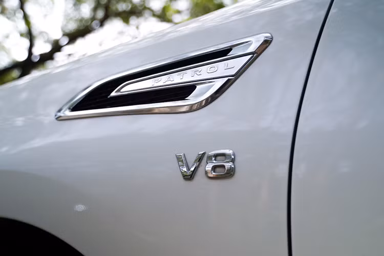 Bên cạnh đó, nhà máy sản xuất tại Nhật Bản cũng sẽ hạn chế sản lượng của Nissan Patrol Y62 2025 mới do ưu tiên lắp ráp thế hệ mới phục vụ các thị trường sử dụng tay lái bên trái. Điều này đặt ra thách thức lớn cho Nissan Úc trong việc duy trì nguồn cung mẫu SUV cỡ lớn này.