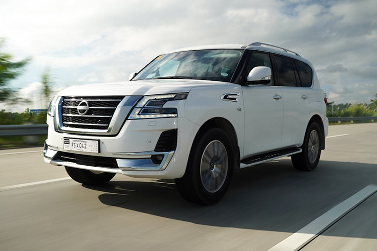 Tại Trung Đông, mức giá xe Nissan Patrol Y63 bán ra có mức khởi điểm khoảng 65.000 USD (tương đương 1,649 tỷ đồng), trong khi bản cao cấp nhất lên tới 105.000 USD (tương đương 2,664 tỷ đồng).