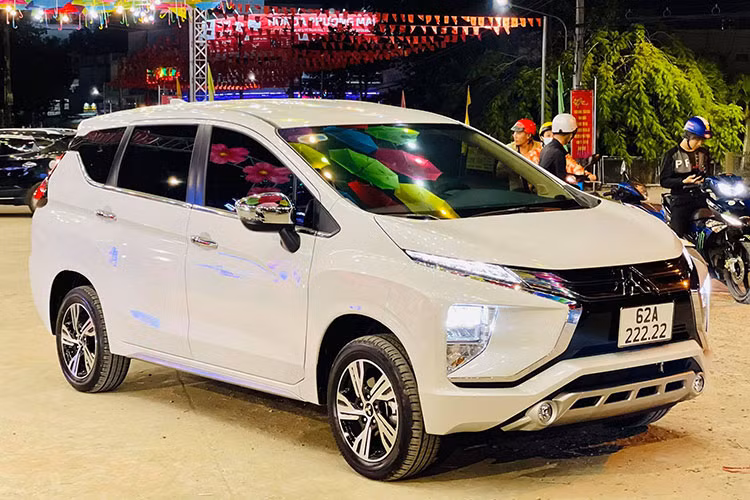 “Tôi mua xe MPV Mitsubishi Xpander đầu tháng 2/2021 với mục đích làm xe chạy gia đình và cả dịch vụ. Xe hoàn thành đăng ký trước kỳ nghỉ Tết âm lịch vài ngày và may mắn nhận được biển số 62A-222.22 - ngũ quý 2”, anh Phát chia sẻ.