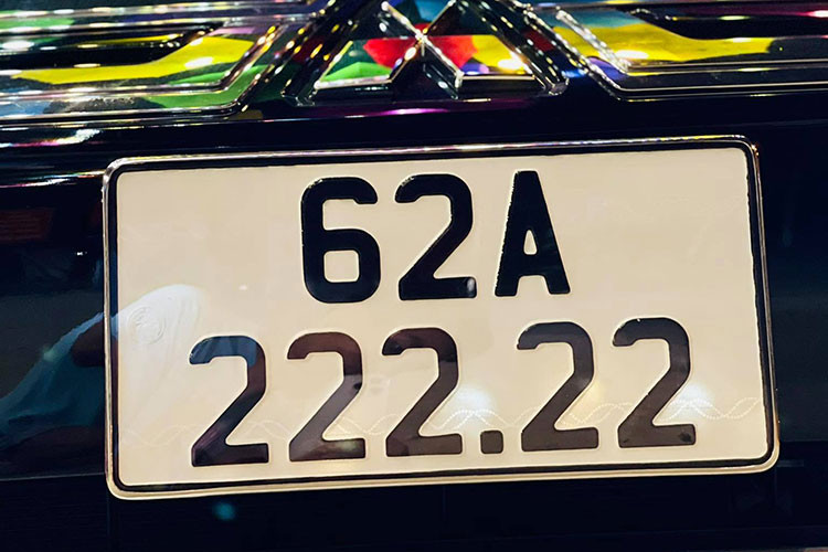 Chính vì vậy, anh Phát nói sẽ sẵn sàng bán chiếc xe Mitsubishi Xpander biển khủng với giá 1,4 tỷ đồng. Như vậy, nếu bán chiếc Xpander này với giá mong muốn, chủ xe có thể lãi khoảng 700 triệu đồng.