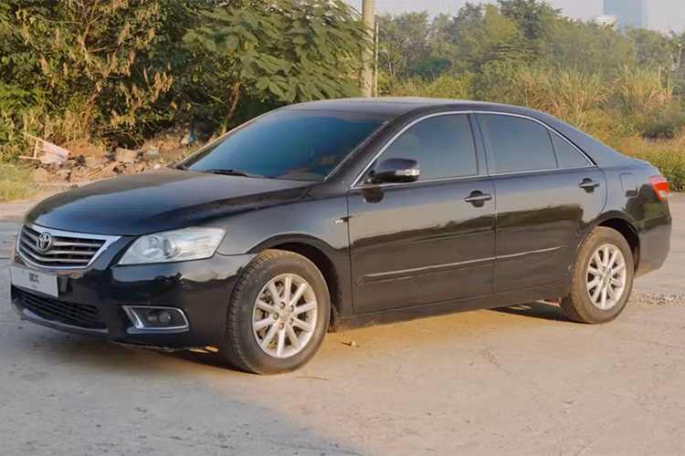 Dau tu 15 trieu co the be rap hat vao trong xe oto duoc khong?