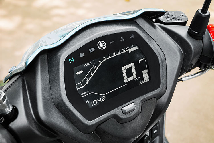 Yamaha Exciter 155VVA moi song cuc chat voi mau cua duong pho-Hinh-5